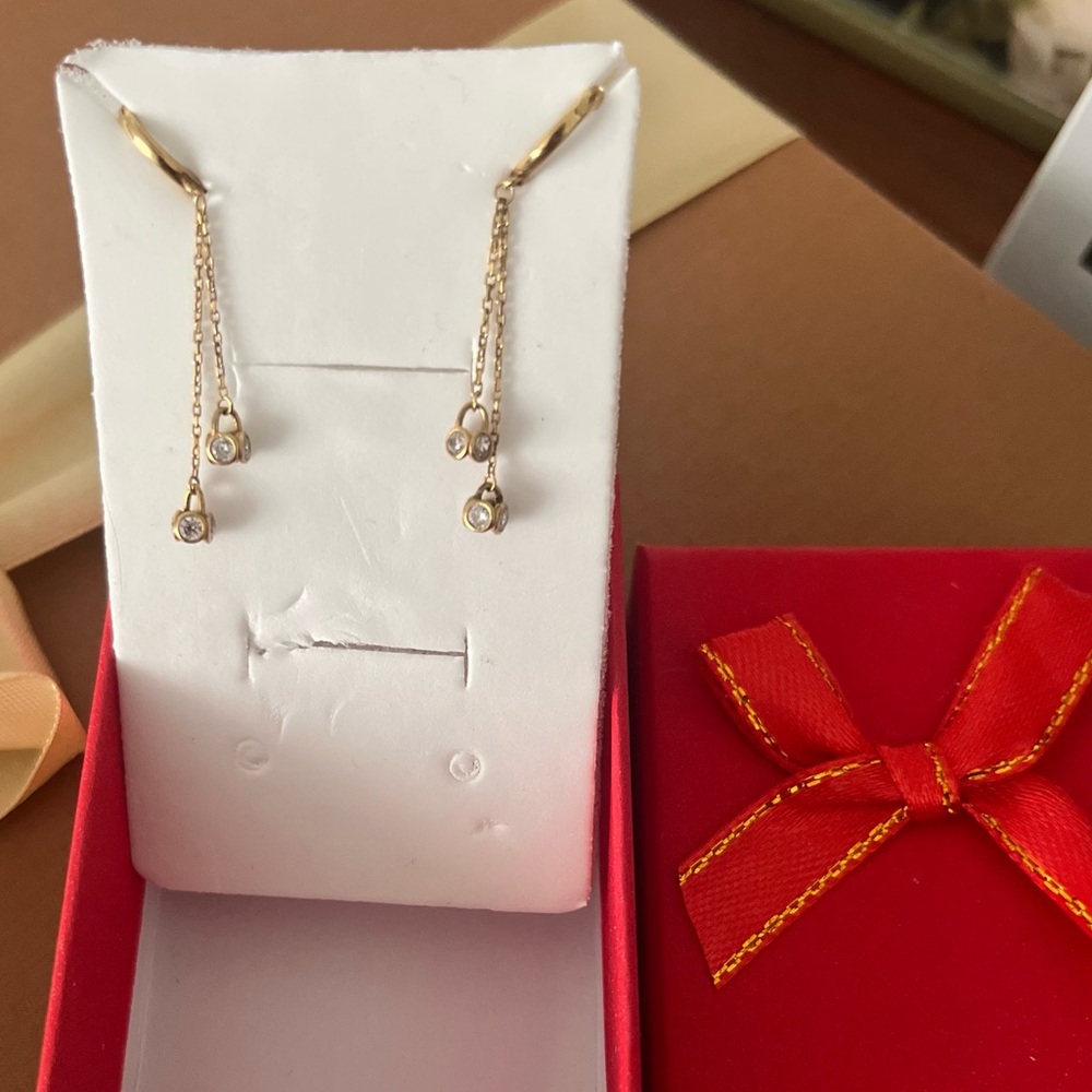 18k Saudi Gold Drop Earrings